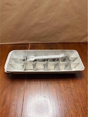 Vintage Frigidaire Aluminum Ice Cube Tray With Lever Release